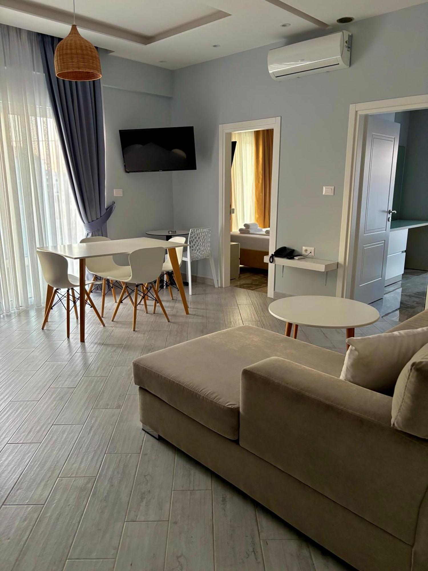 Blue Water Hotel Ksamil Exterior foto